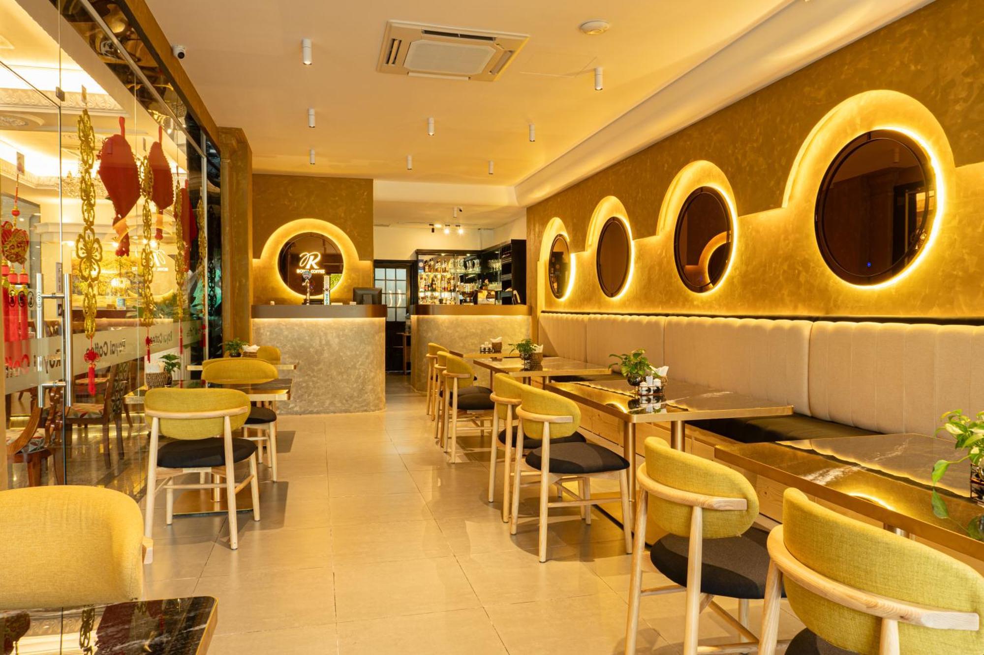 Royal Saigon