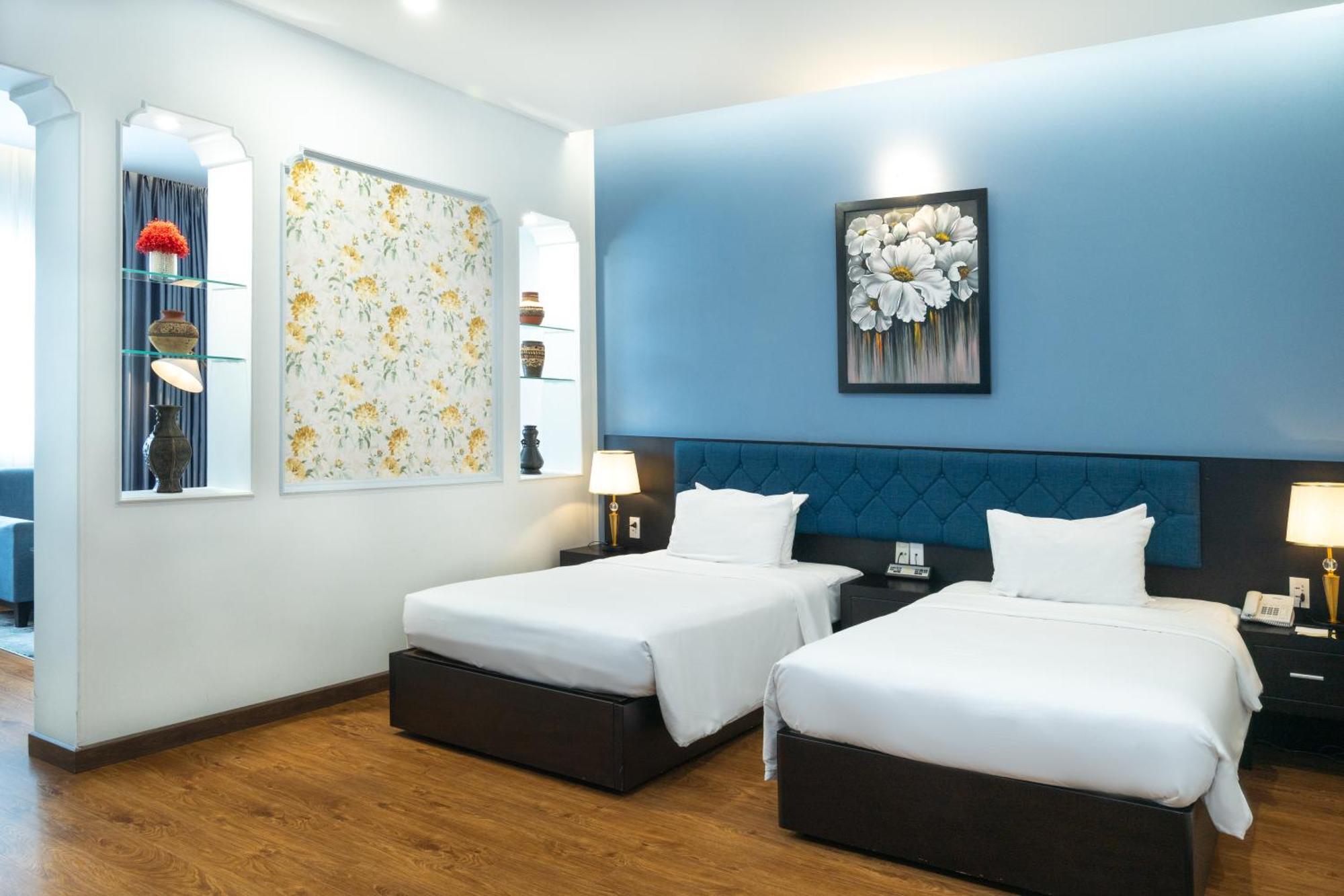 होटल Royal Saigon 4*