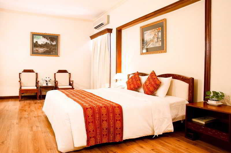 Отель Royal Saigon 4*