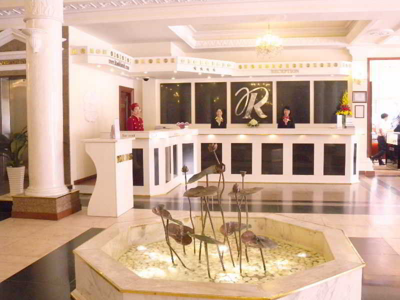 Royal Saigon Отель Хошимин